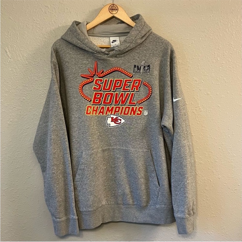 NFL Kansas City Chiefs Super Bowl Champions LVIII Las Vegas Sweatshirt Size XL
